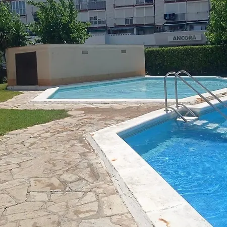 In La Pineda- Dorabeach Daire La Pineda